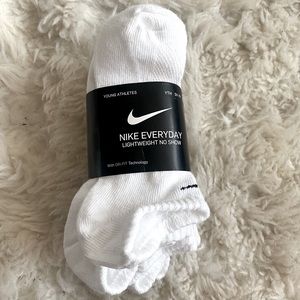 6 Pair of Nike Lightweight Socks